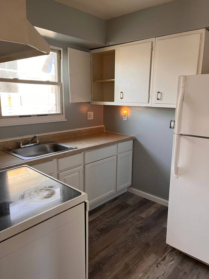 Apartment for rent at 323 Xenia Ave, Dayton, OH 45410