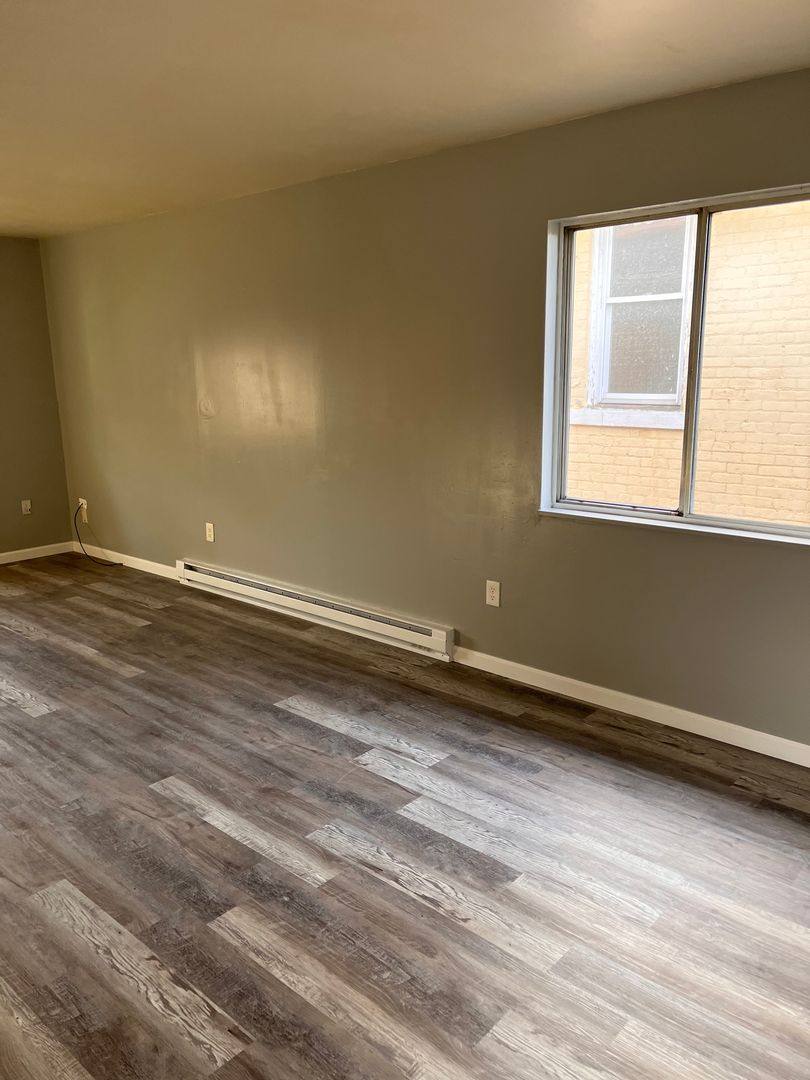 Apartment for rent at 323 Xenia Ave, Dayton, OH 45410