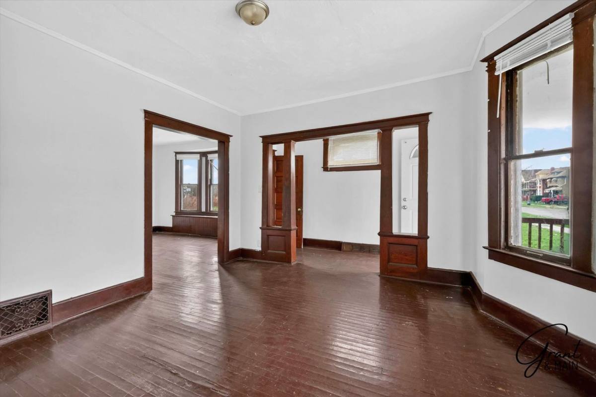 Apartment for rent at 127 W Buena Vista, Highland Park, MI 48203