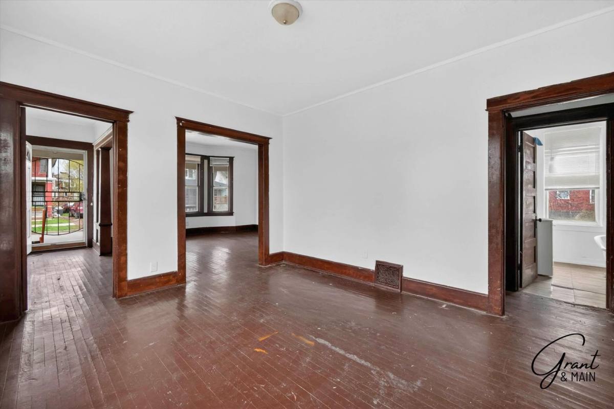 Apartment for rent at 127 W Buena Vista, Highland Park, MI 48203