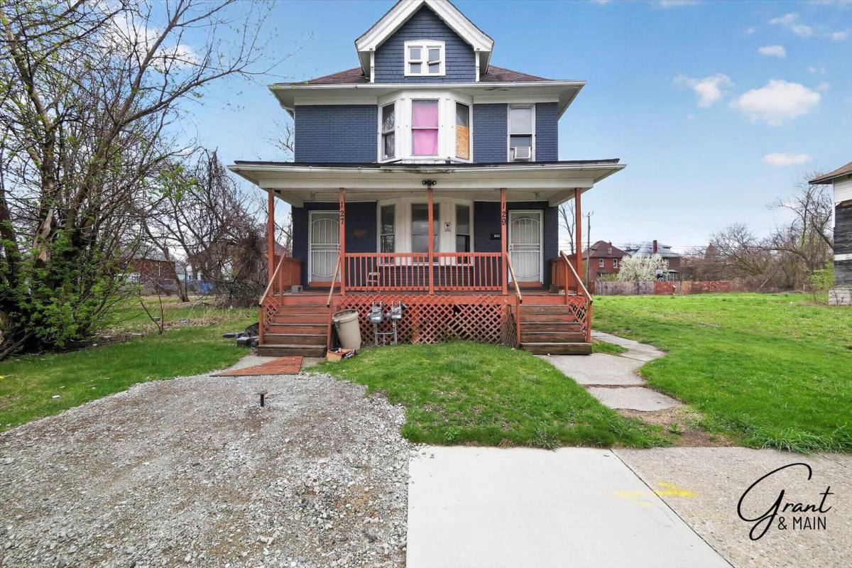 Apartment for rent at 127 W Buena Vista, Highland Park, MI 48203