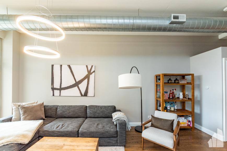 Apartment for rent at 1000 Adams #314, Chicago, IL 60607