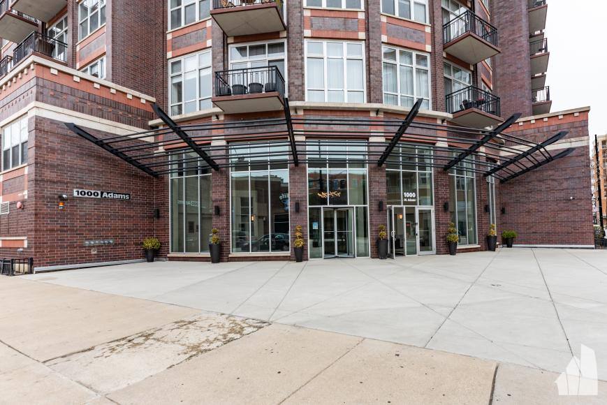 Apartment for rent at 1000 Adams #314, Chicago, IL 60607