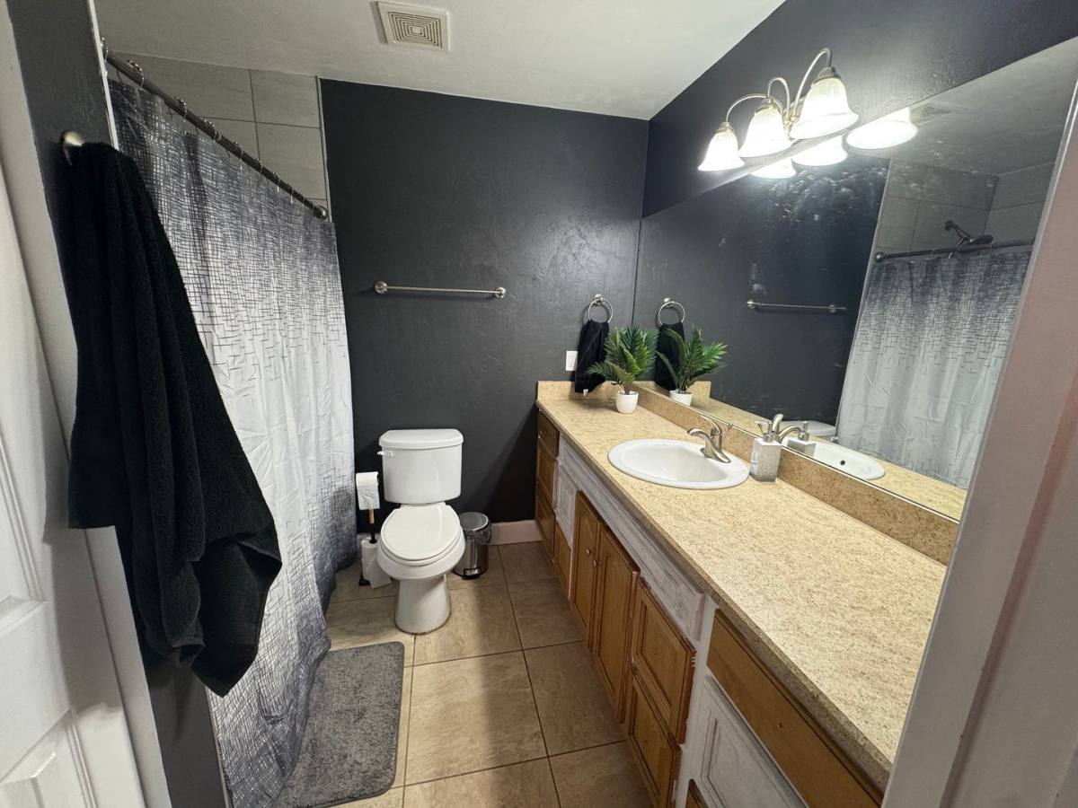 House for rent at 1820 E University Ave, Gainesville, FL 32641