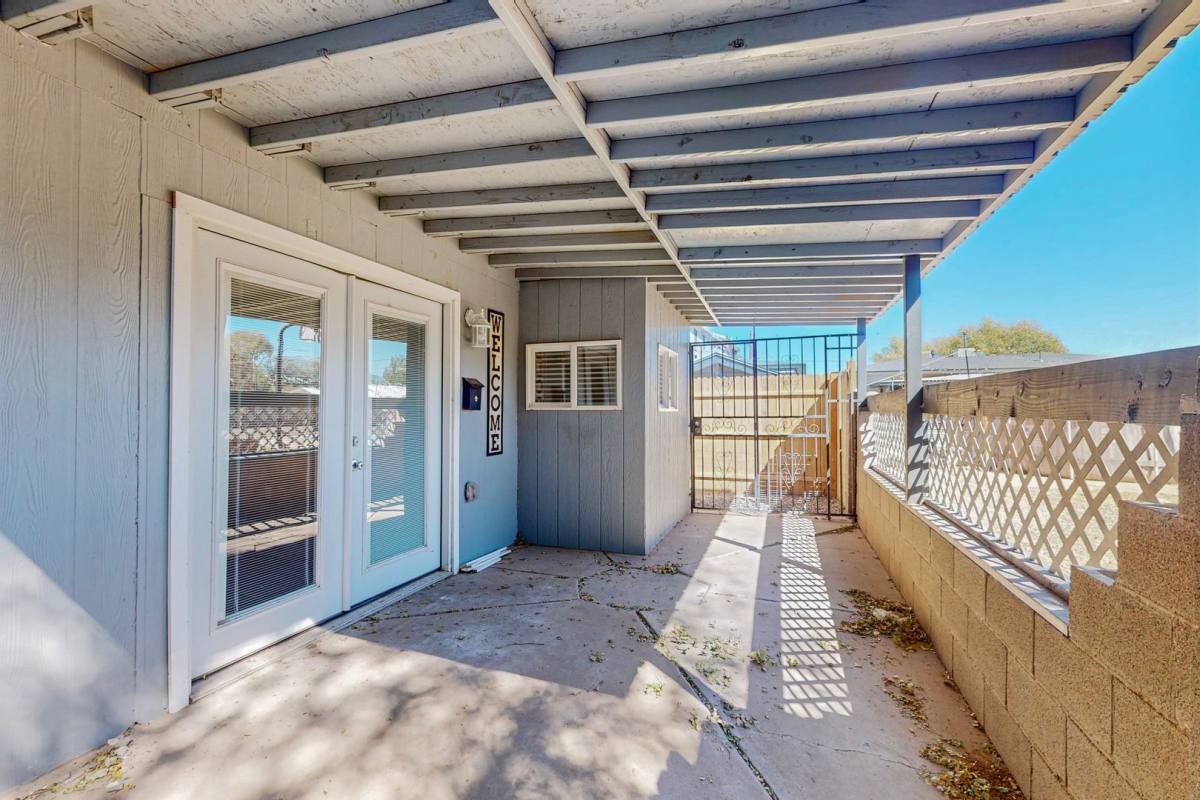 Apartment for rent at 2830 Floral Rd NW, Albuquerque, NM 87104