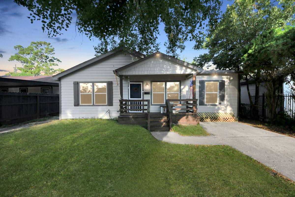 House for rent at 7032 Conley St, Houston, TX 77021