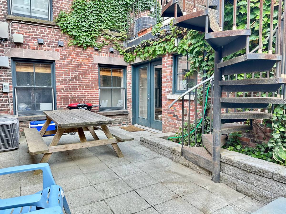 654 Massachusetts Ave #5, Boston, MA 02118