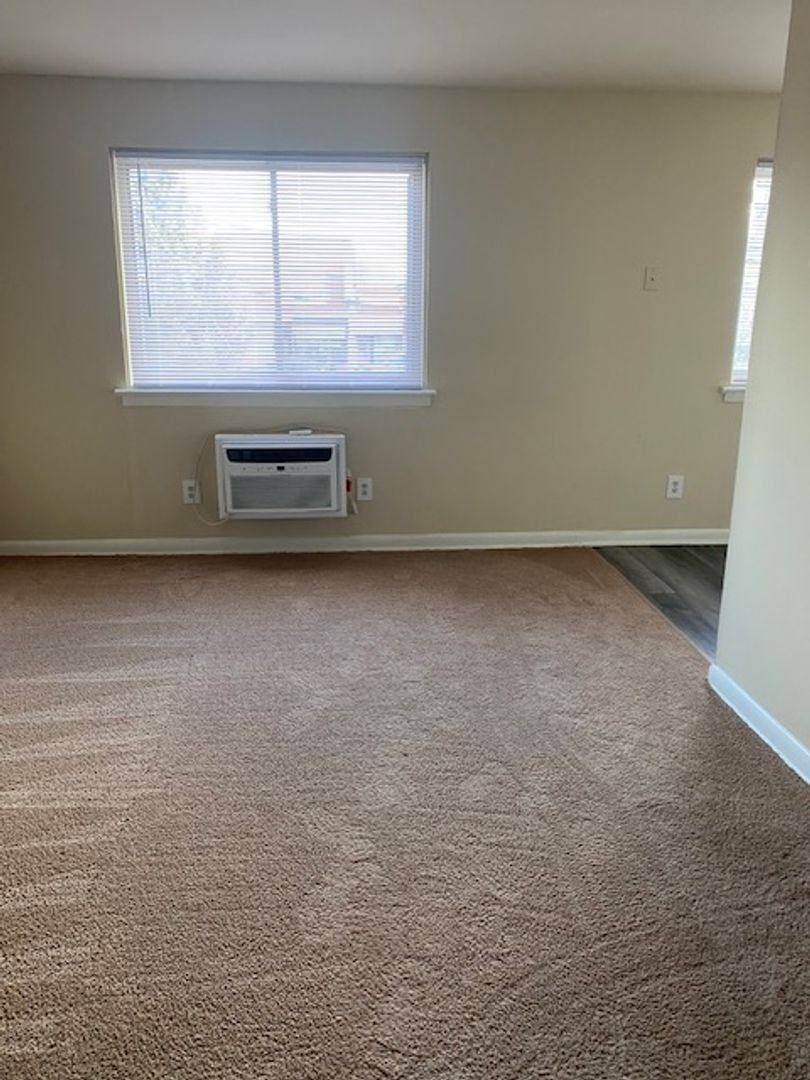Apartment for rent at 10 E Winona Ave, Norwood, PA 19074