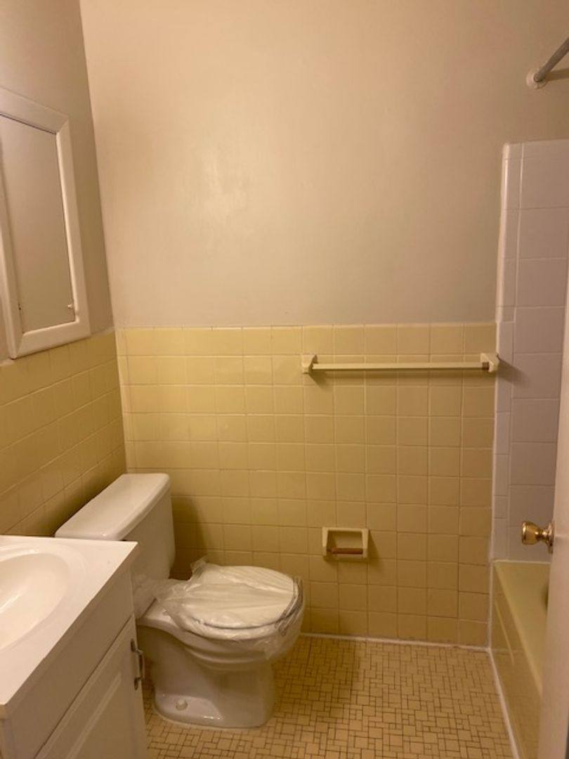 Apartment for rent at 10 E Winona Ave, Norwood, PA 19074