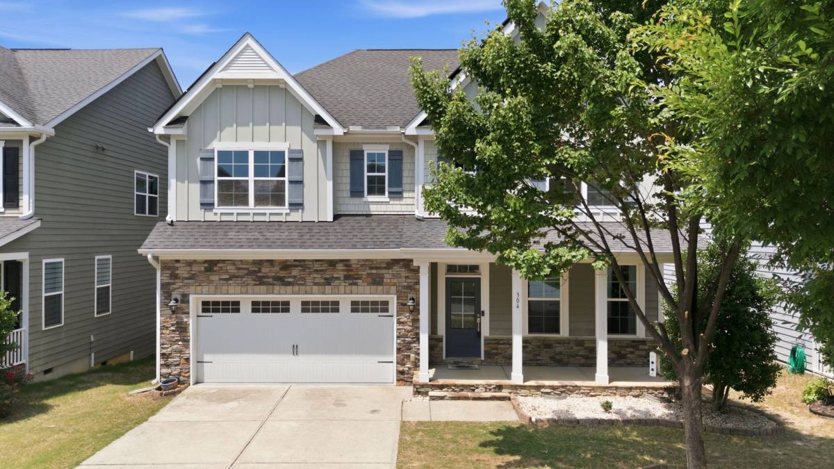 House for rent at 304 Atwood Dr, Holly Springs, NC 27540