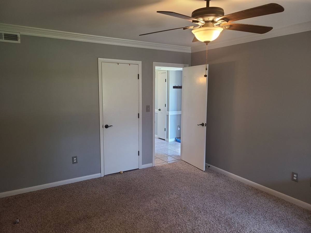 Townhouse for rent at 430 Widgeon Dr, Hampstead, NC 28443