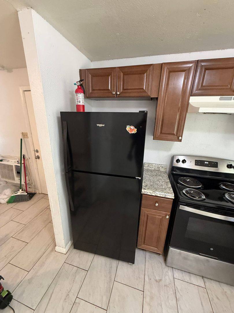 Apartment for rent at 8105 N Klondyke St, Tampa, FL 33604