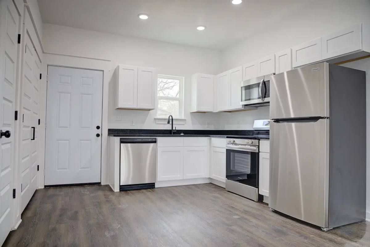 Apartment for rent at 124 SW Blanche, De Kalb, TX 75559