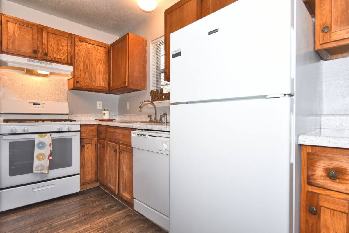 Summerstone Duplexes, 1801 S 132nd E Place, Tulsa, OK 74108 - Townhouse for Rent - Image 4