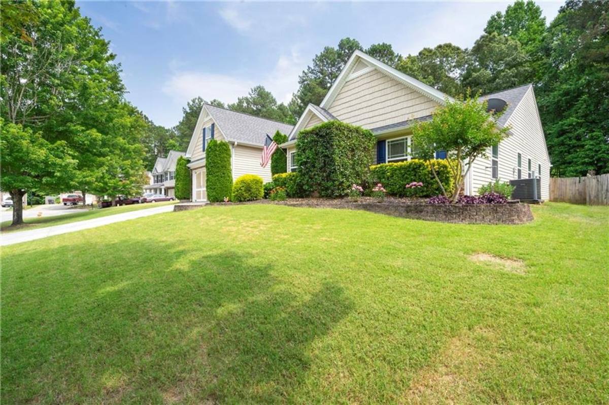 House for rent at 615 Hemlock Court, Villa Rica, GA 30180
