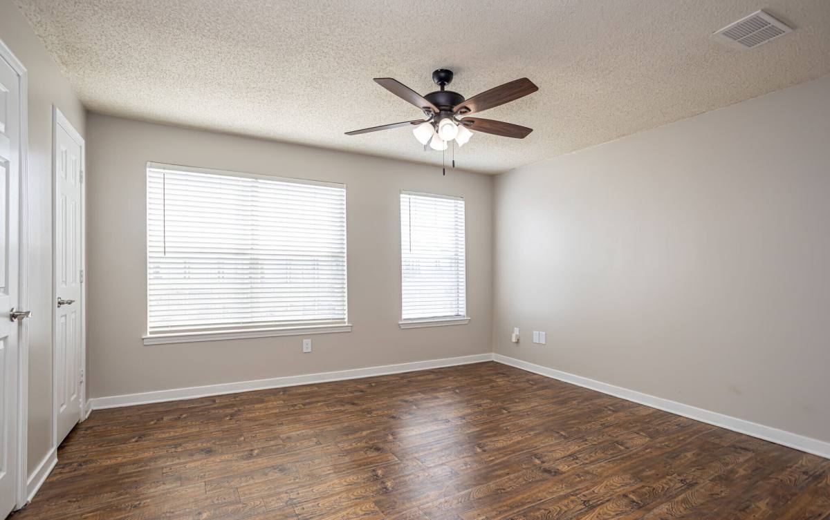 Apartment for rent at The Gates at Three Rivers, 11200 Three Rivers Rd, Gulfport, MS 39503