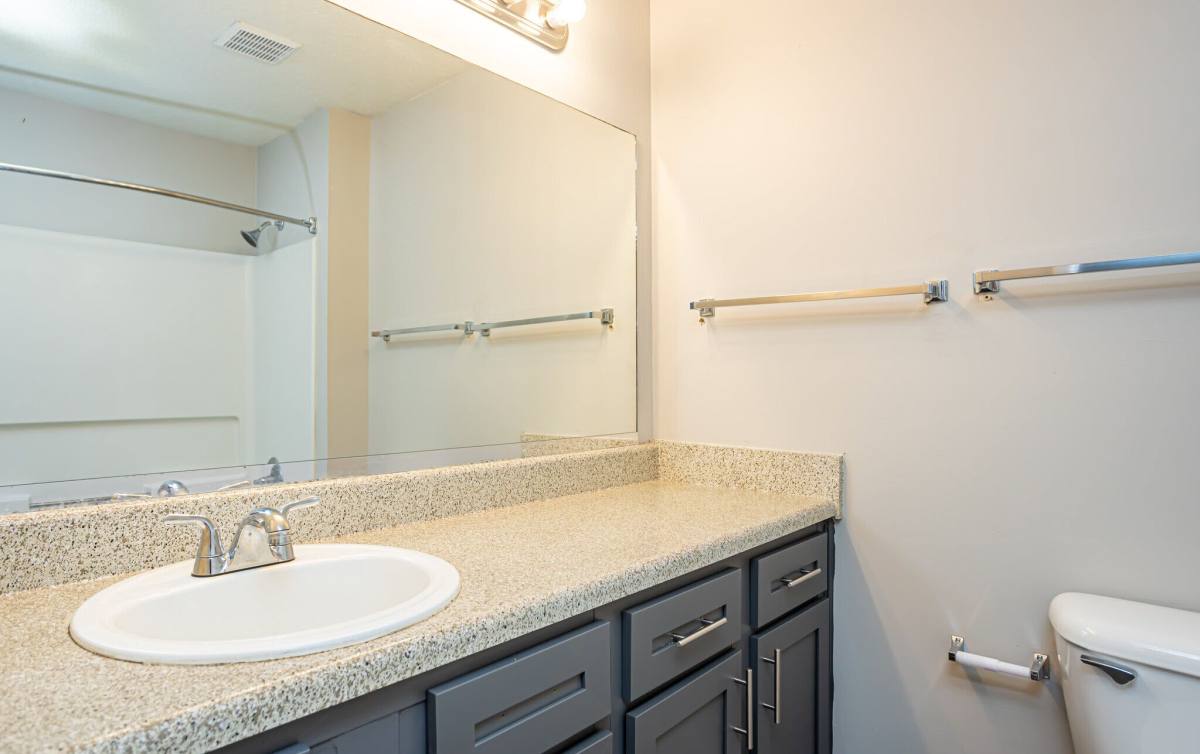 Apartment for rent at The Gates at Three Rivers, 11200 Three Rivers Rd, Gulfport, MS 39503