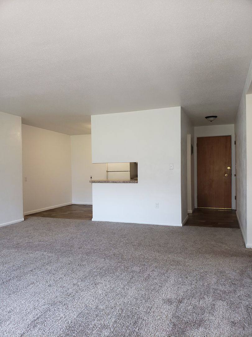 Apartment for rent at 502 13th St SE, Jamestown, ND 58401