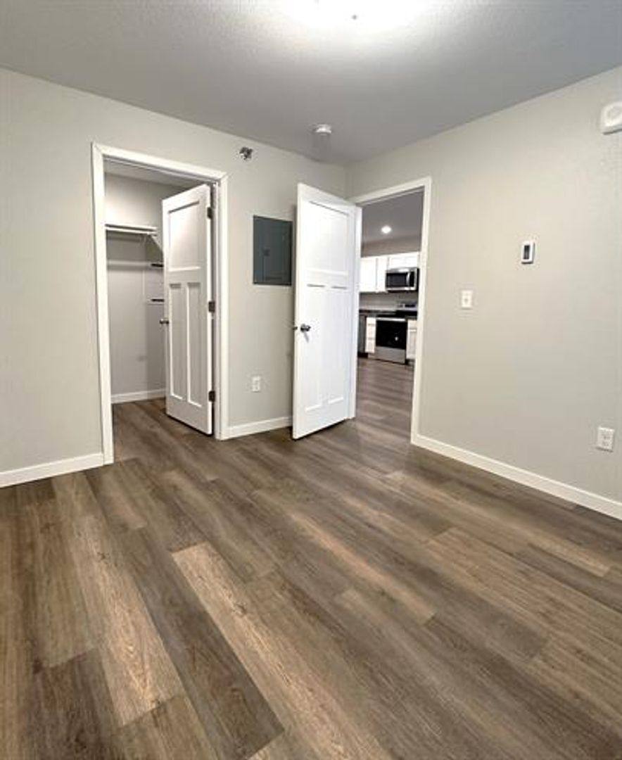 Apartment for rent at 1031 30th St NW, Willmar, MN 56201