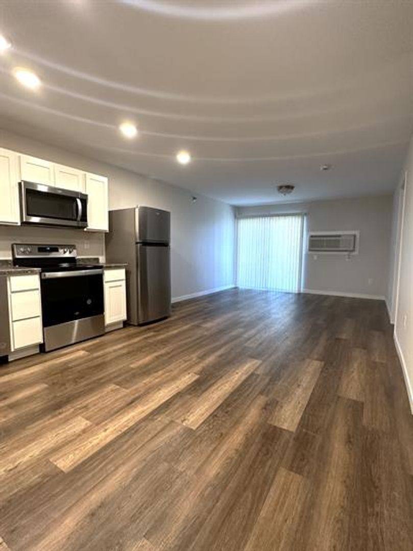 Apartment for rent at 1031 30th St NW, Willmar, MN 56201