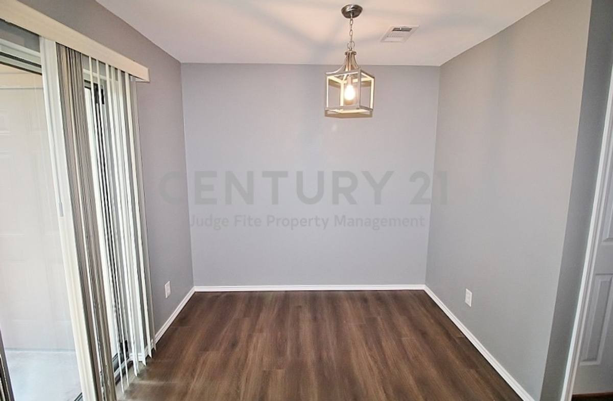 Townhouse for rent at 921 Cedar Terrace, Cedar Hill, TX 75104