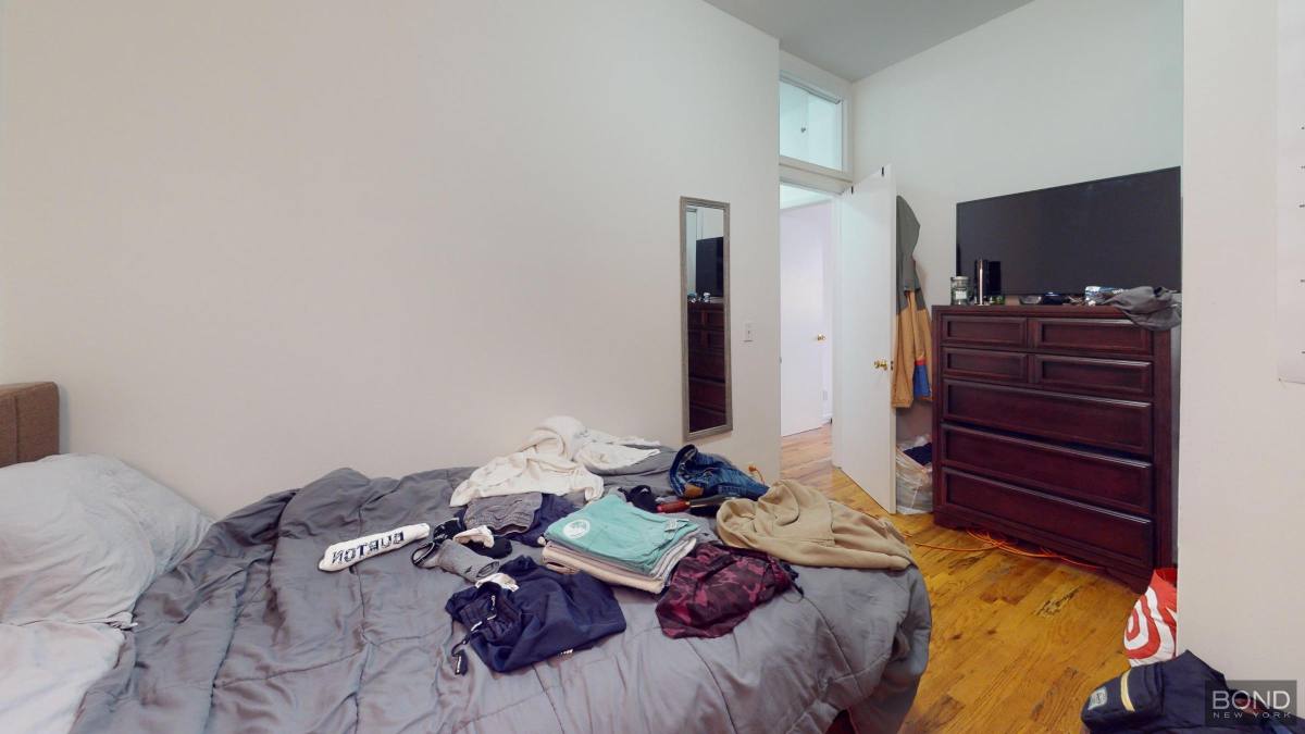 Apartment for rent at 1293 First Ave #7, New York, NY 10021