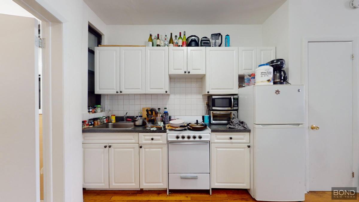 Apartment for rent at 1293 First Ave #7, New York, NY 10021