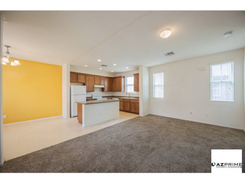 Townhouse for rent at 2032 N 78th Glen, Phoenix, AZ 85035