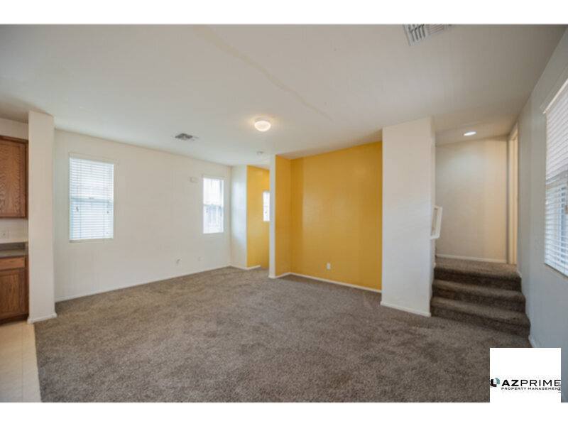 Townhouse for rent at 2032 N 78th Glen, Phoenix, AZ 85035