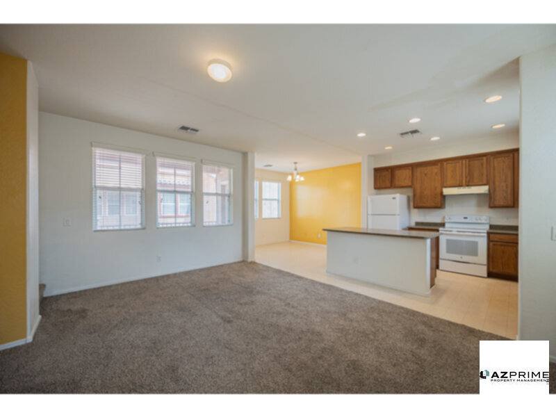 Townhouse for rent at 2032 N 78th Glen, Phoenix, AZ 85035