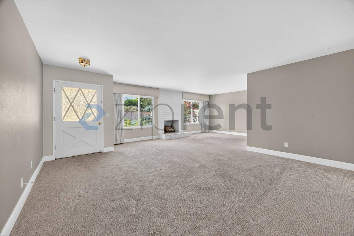 House for rent at 13333 Rollin Glen Rd, Poway, CA 92064
