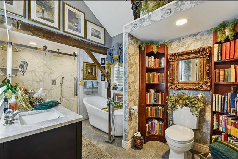 Apartment for rent at 292 W Mill Rd #B, Long Valley, NJ 07853