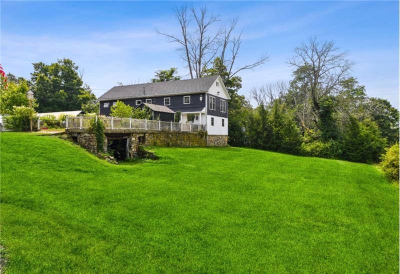 Apartment for rent at 292 W Mill Rd #B, Long Valley, NJ 07853