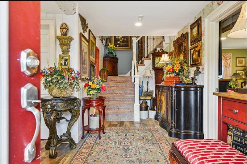 Apartment for rent at 292 W Mill Rd #B, Long Valley, NJ 07853