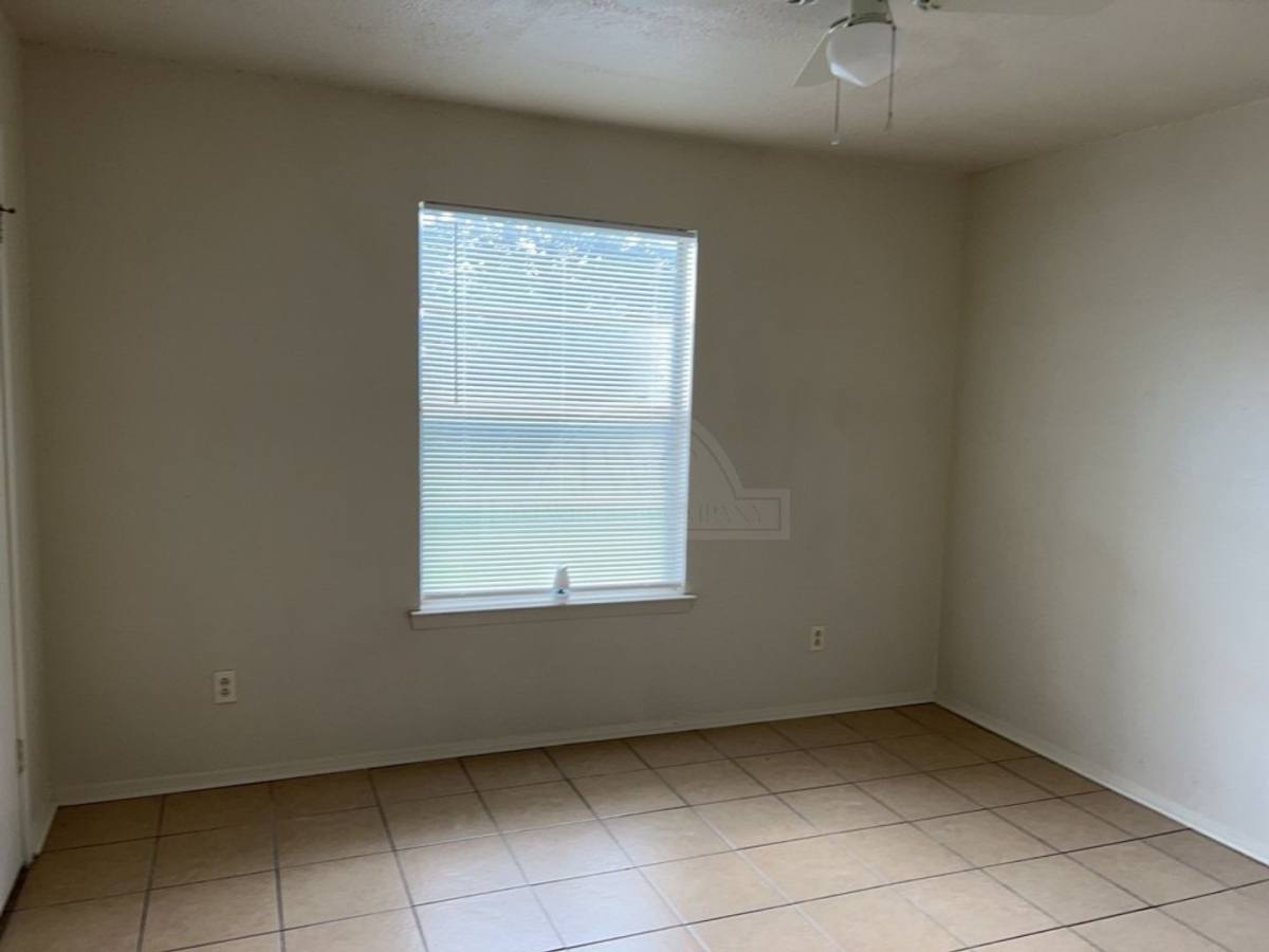 Apartment for rent at 1906 Cedarhill Dr, Killeen, TX 76543