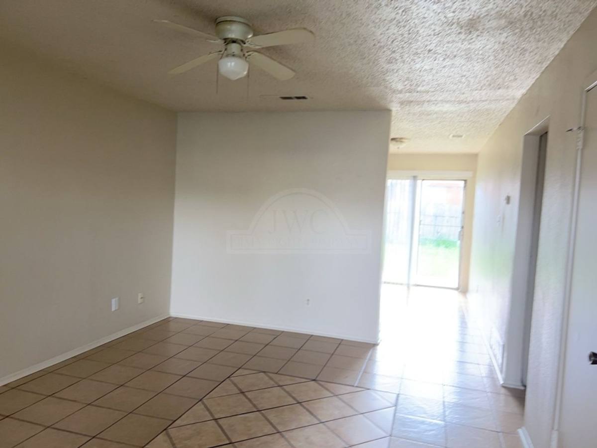 Apartment for rent at 1906 Cedarhill Dr, Killeen, TX 76543