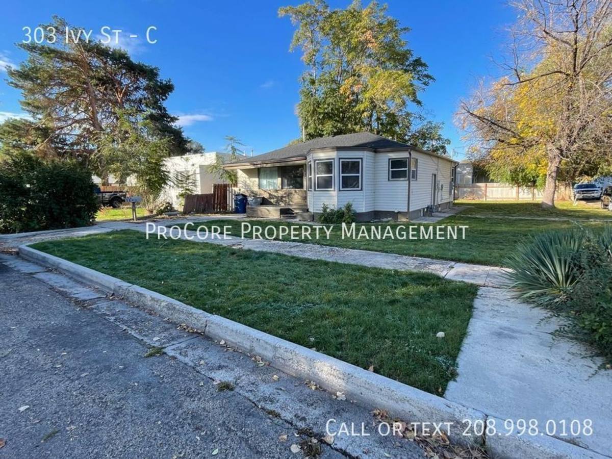 Apartment for rent at 303 Ivy St, Nampa, ID 83686
