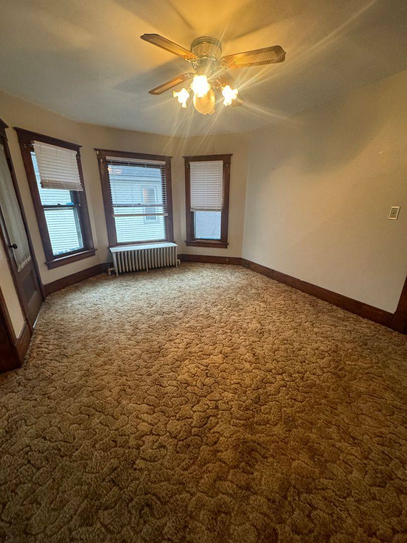 Apartment for rent at 390-392 Locust, Amsterdam, NY 12010