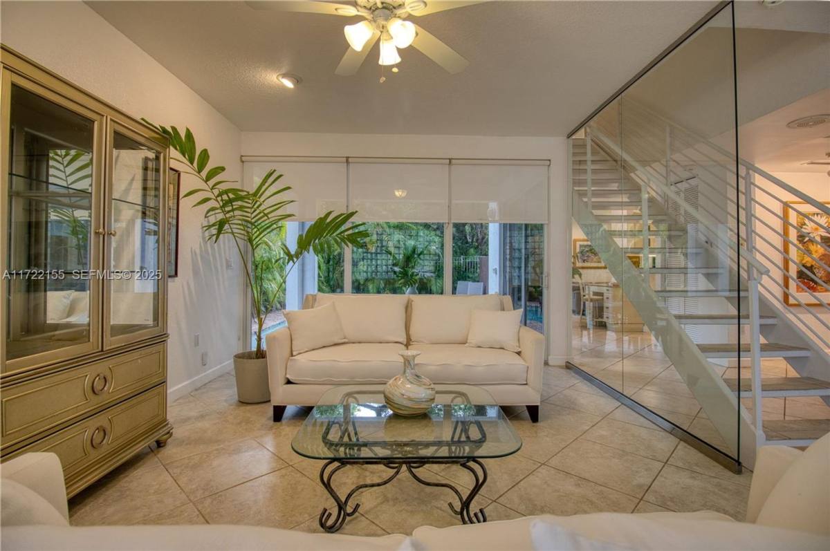 House for rent at 2200 Lincoln Ave, Miami, FL 33133
