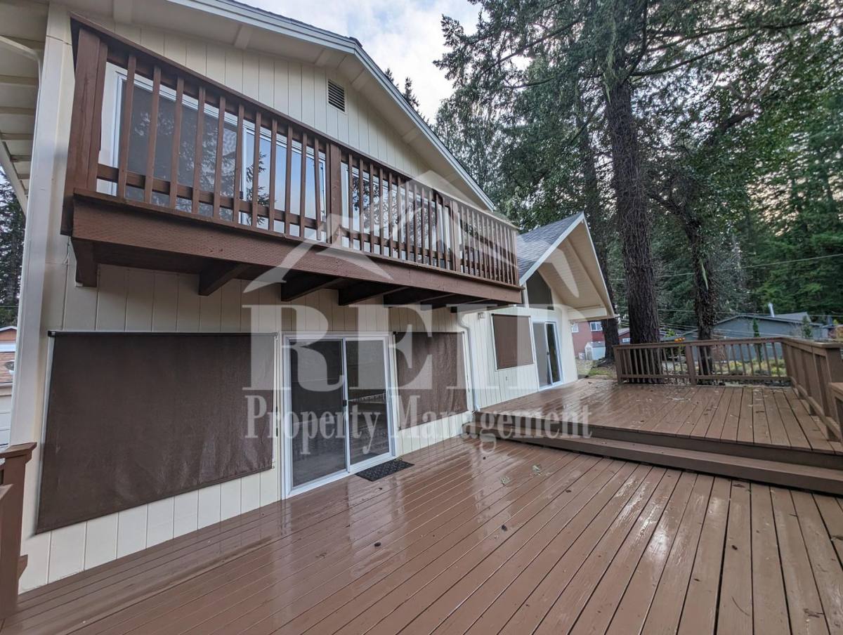 House for rent at 671 Creekside Dr, Belfair, WA 98528