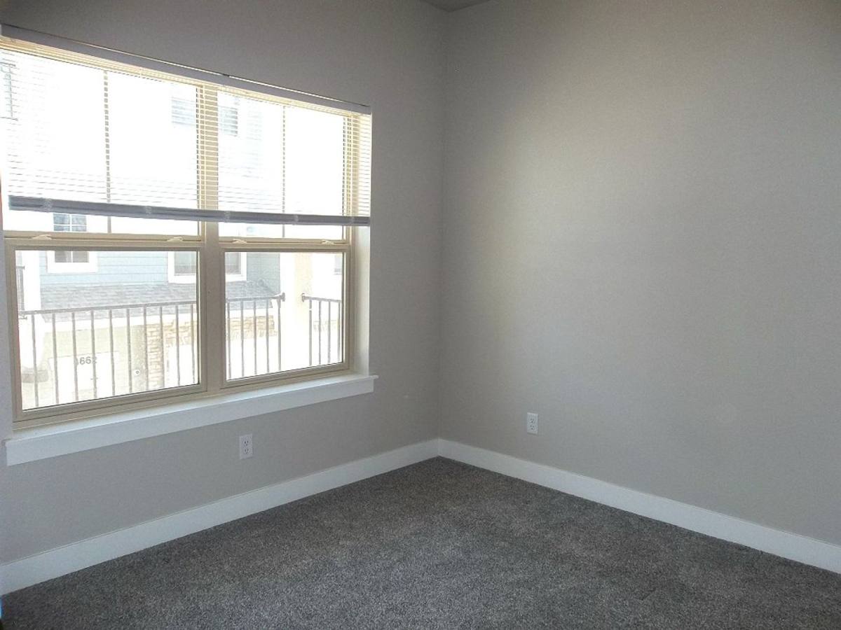 Condo for rent at 4642 Hahns Peak Dr, Loveland, CO 80538