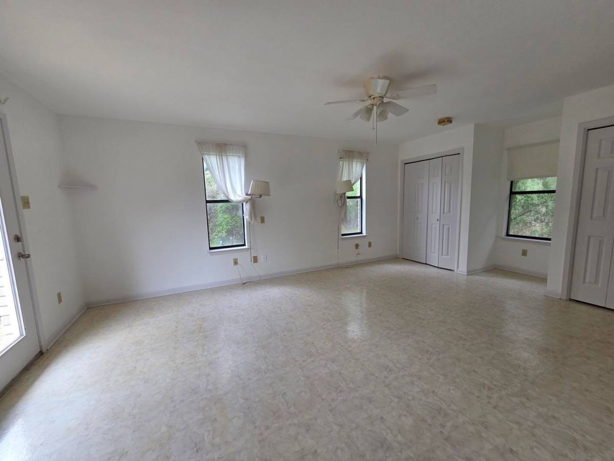 House for rent at 335 Goat Creek Cutoff Rd, Kerrville, TX 78028