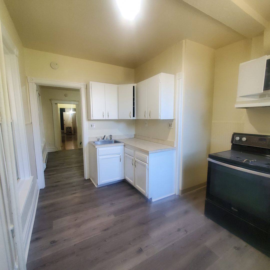 Apartment for rent at 37 S 13th St, Allentown, PA 18102