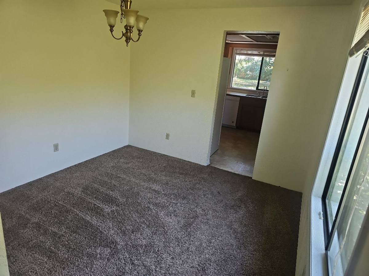 House for rent at 3048 Cheltenham Way, Medford, OR 97504