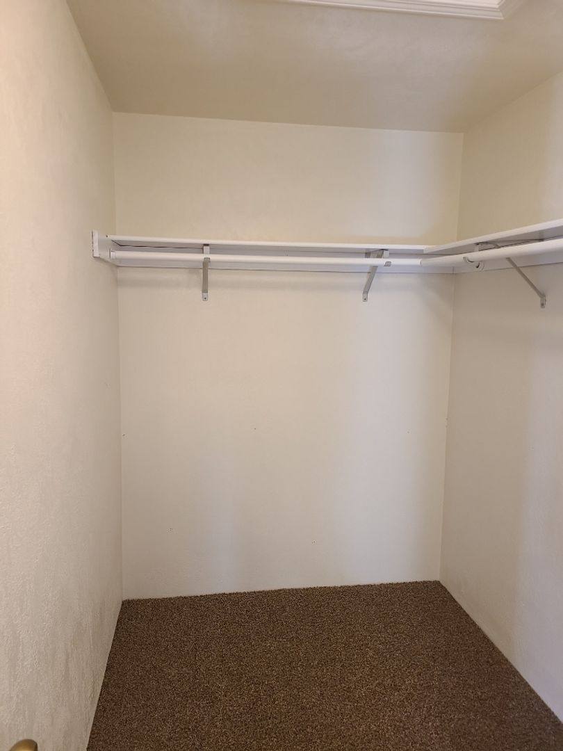 House for rent at 3048 Cheltenham Way, Medford, OR 97504