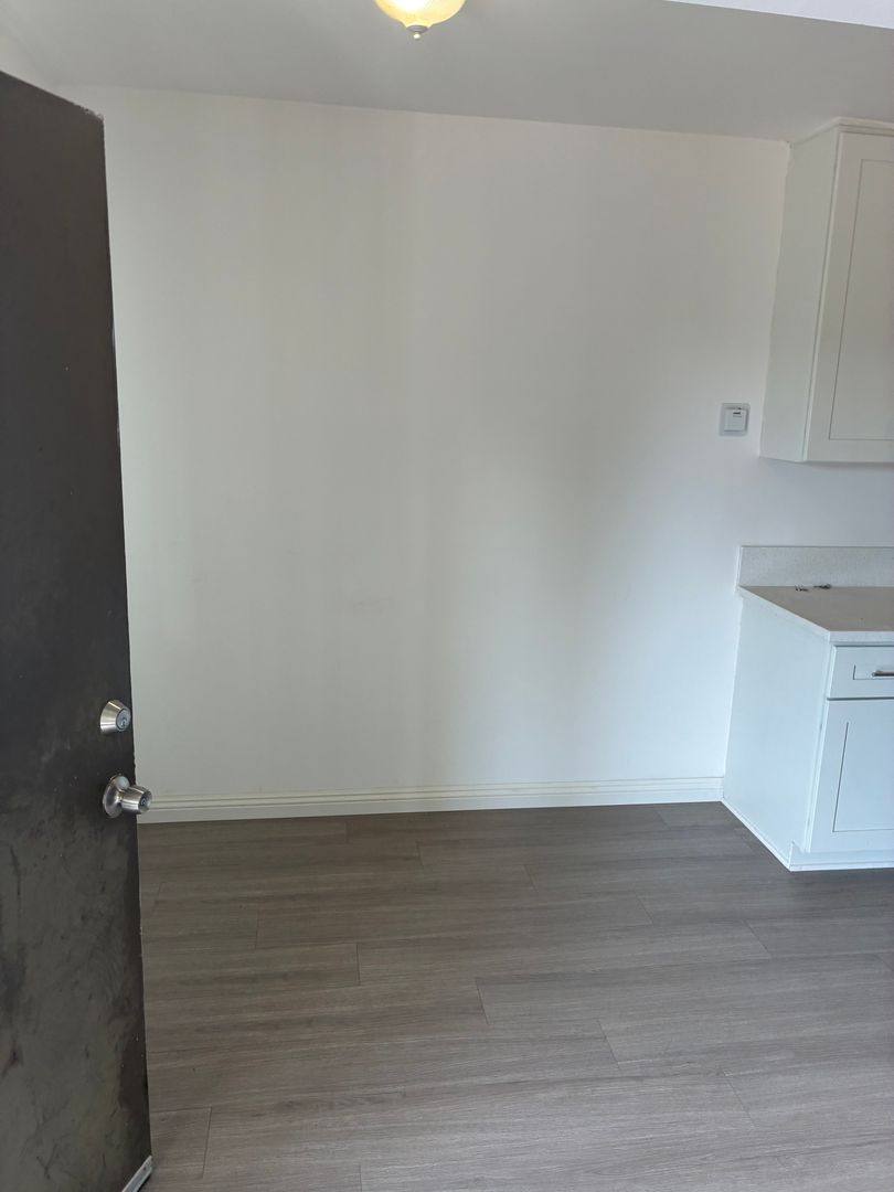 Apartment for rent at 10519 Arrington Ave, Downey, CA 90241