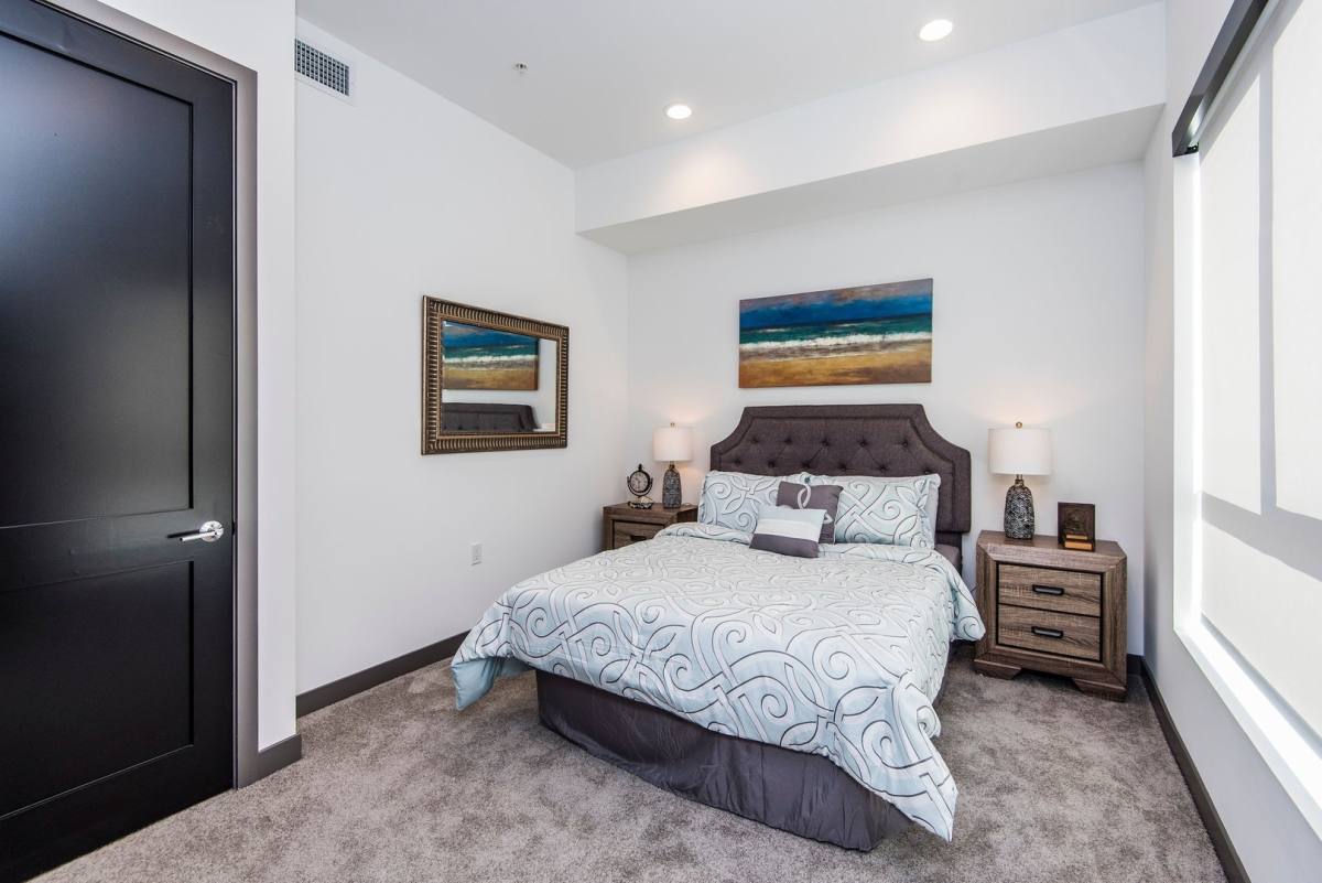 Townhouse for rent at 644 N Hobart Blvd, Los Angeles, CA 90004