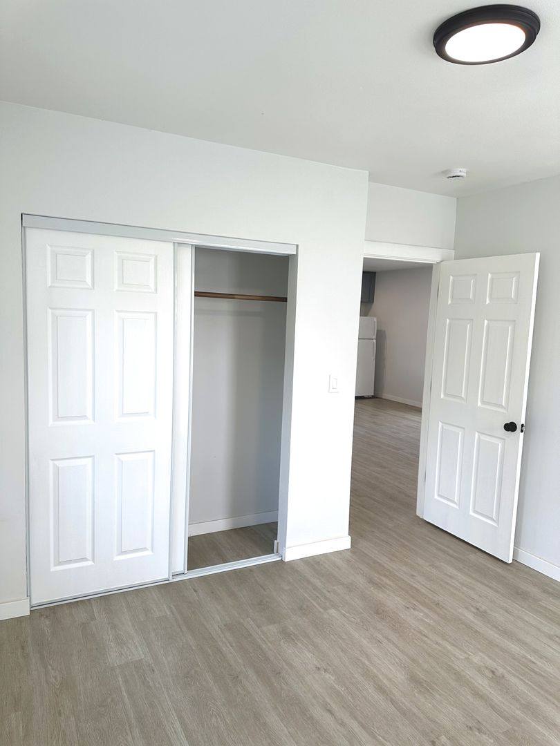 Apartment for rent at 2401 NE 27th St, Renton, WA 98056