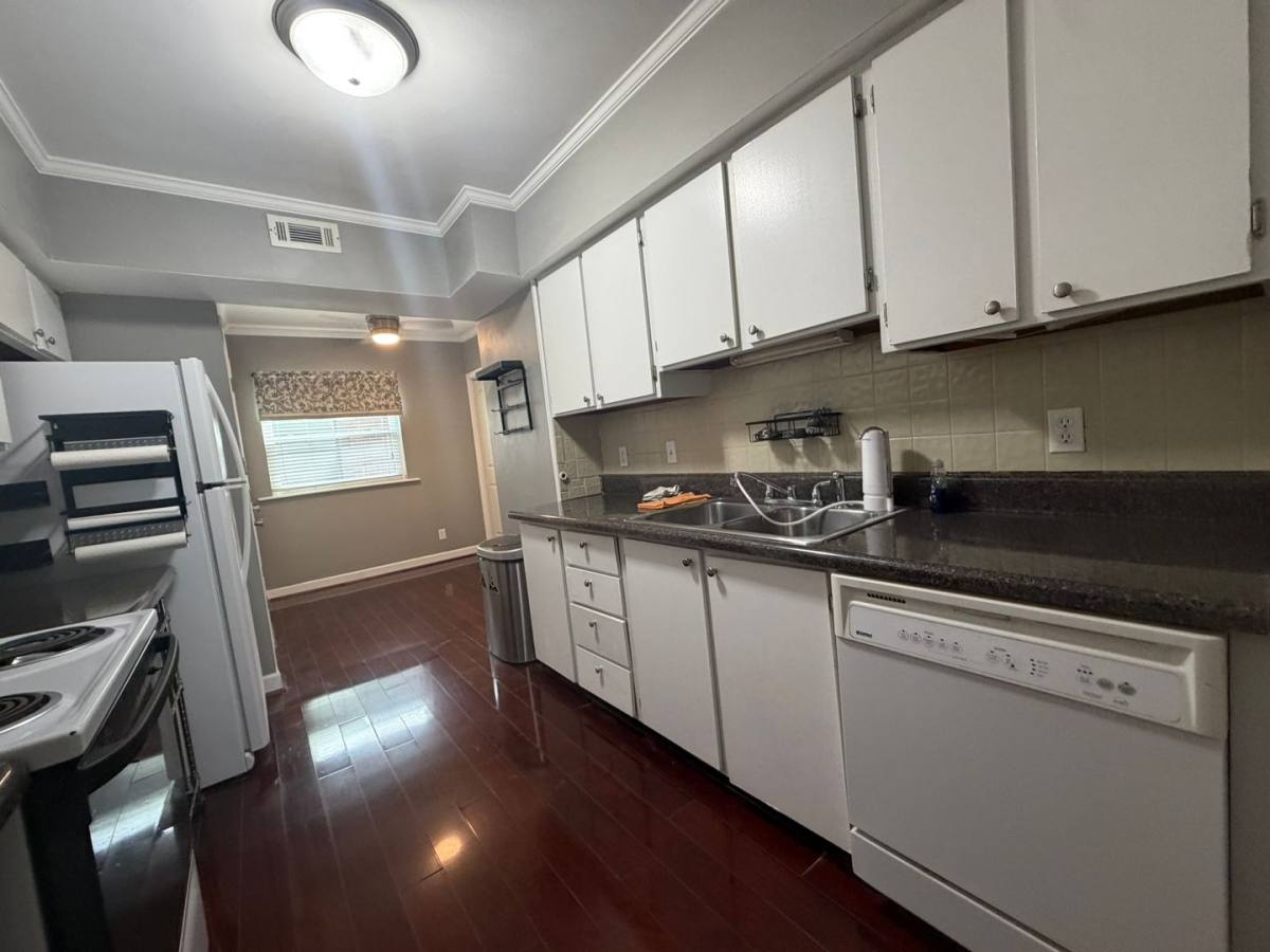Apartment for rent at 509 11th St, Knoxville, TN 37916