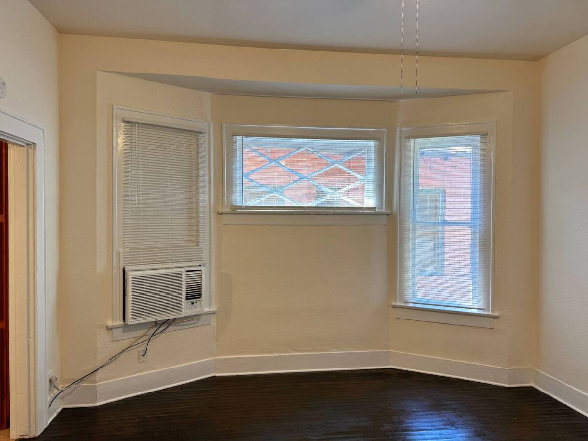Apartment for rent at 2007 10th St, Wichita Falls, TX 76301